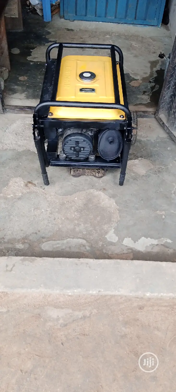 Very Sound 2.8KVA SUMEC FIRMAN SPG3000E2 Generator + Receipt