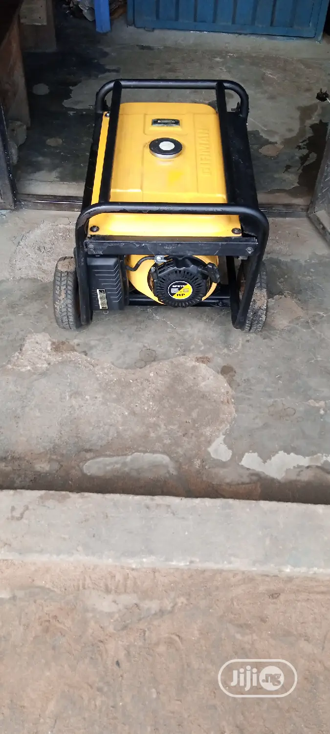 Very Sound 2.8KVA SUMEC FIRMAN SPG3000E2 Generator + Receipt