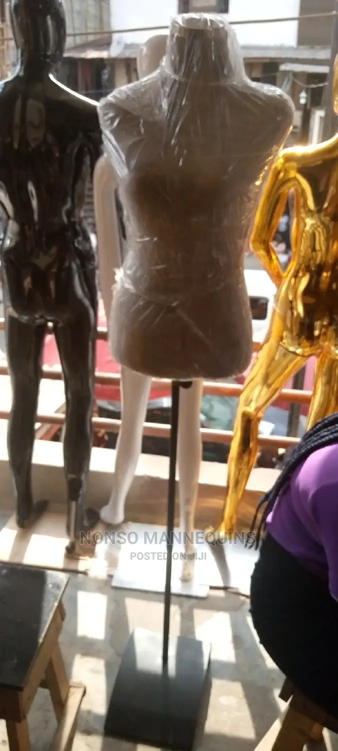 Female Size 10 Dressform Display
