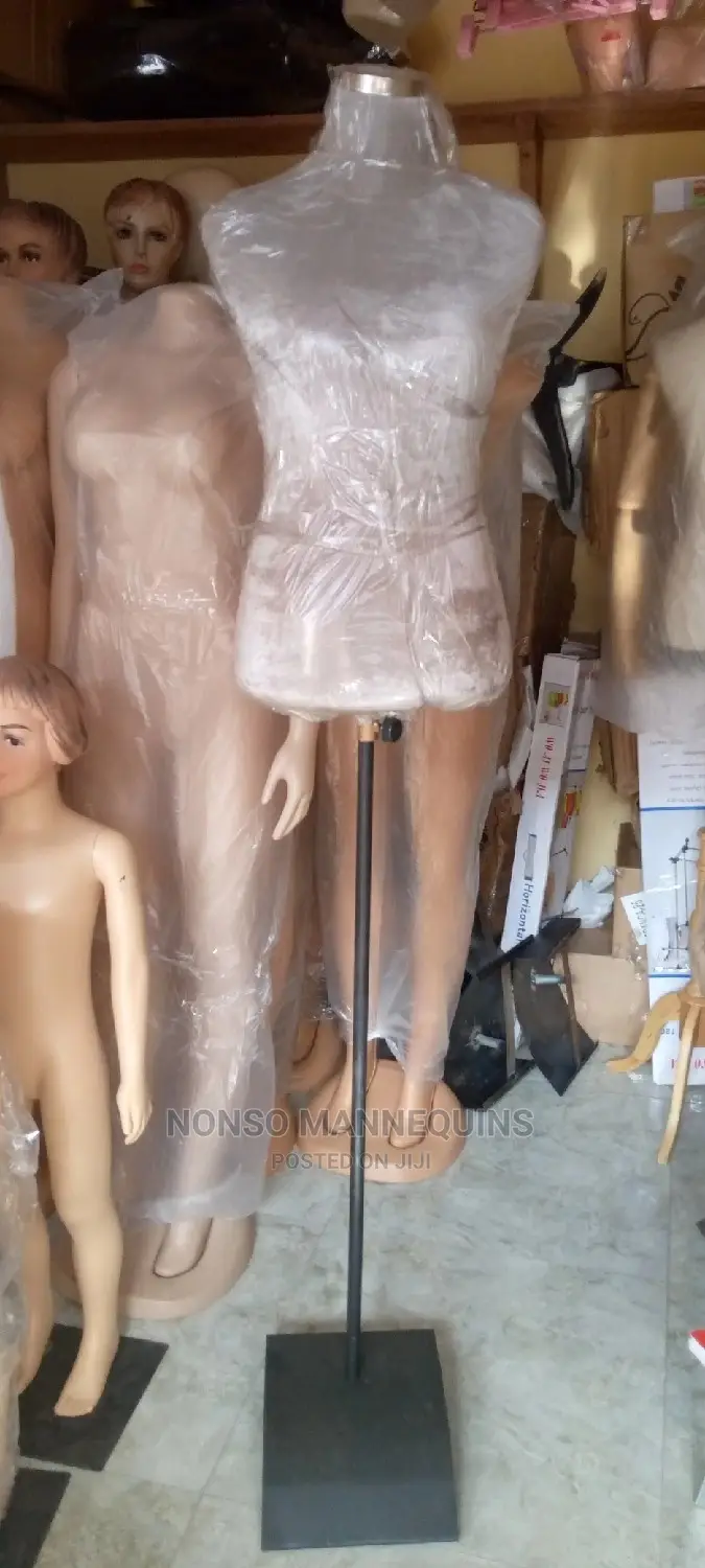 Female Size 10 Dressform Display