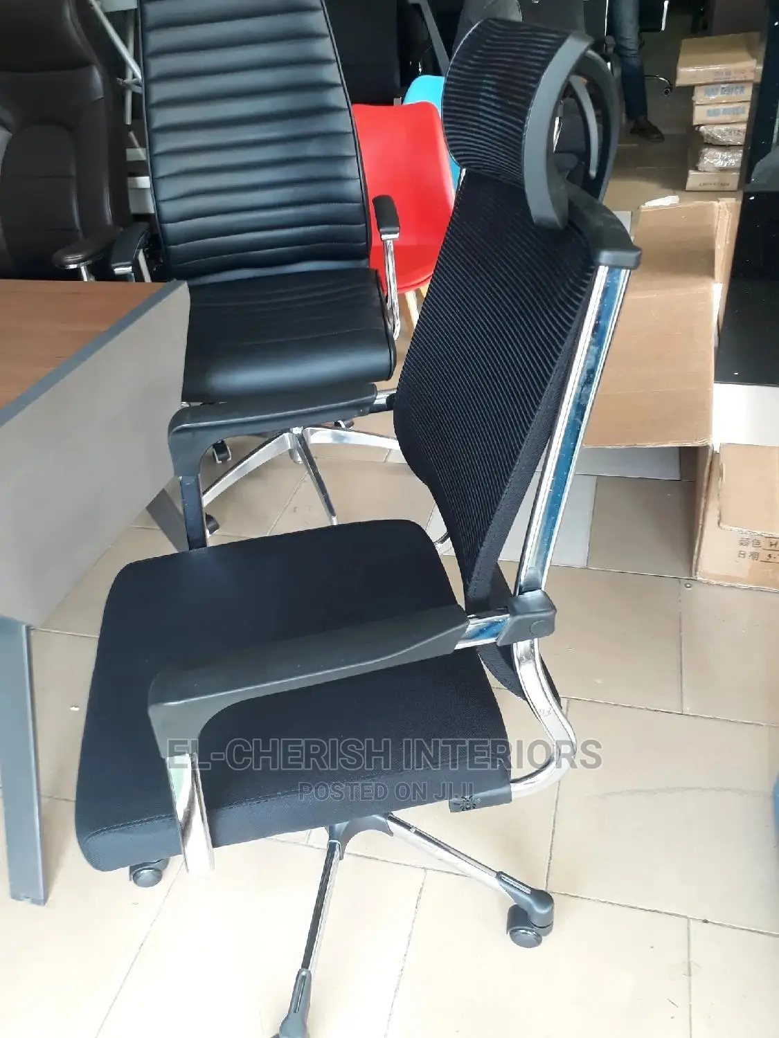 Semi Executive Chair