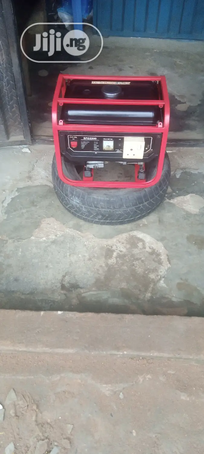 Fairly Used 1.8KVA SUMEC FIRMAN SPG2200 Medium Gen + Receipt