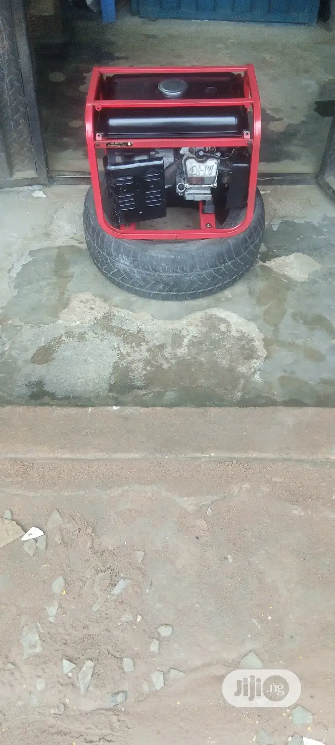 Fairly Used 1.8KVA SUMEC FIRMAN SPG2200 Medium Gen + Receipt