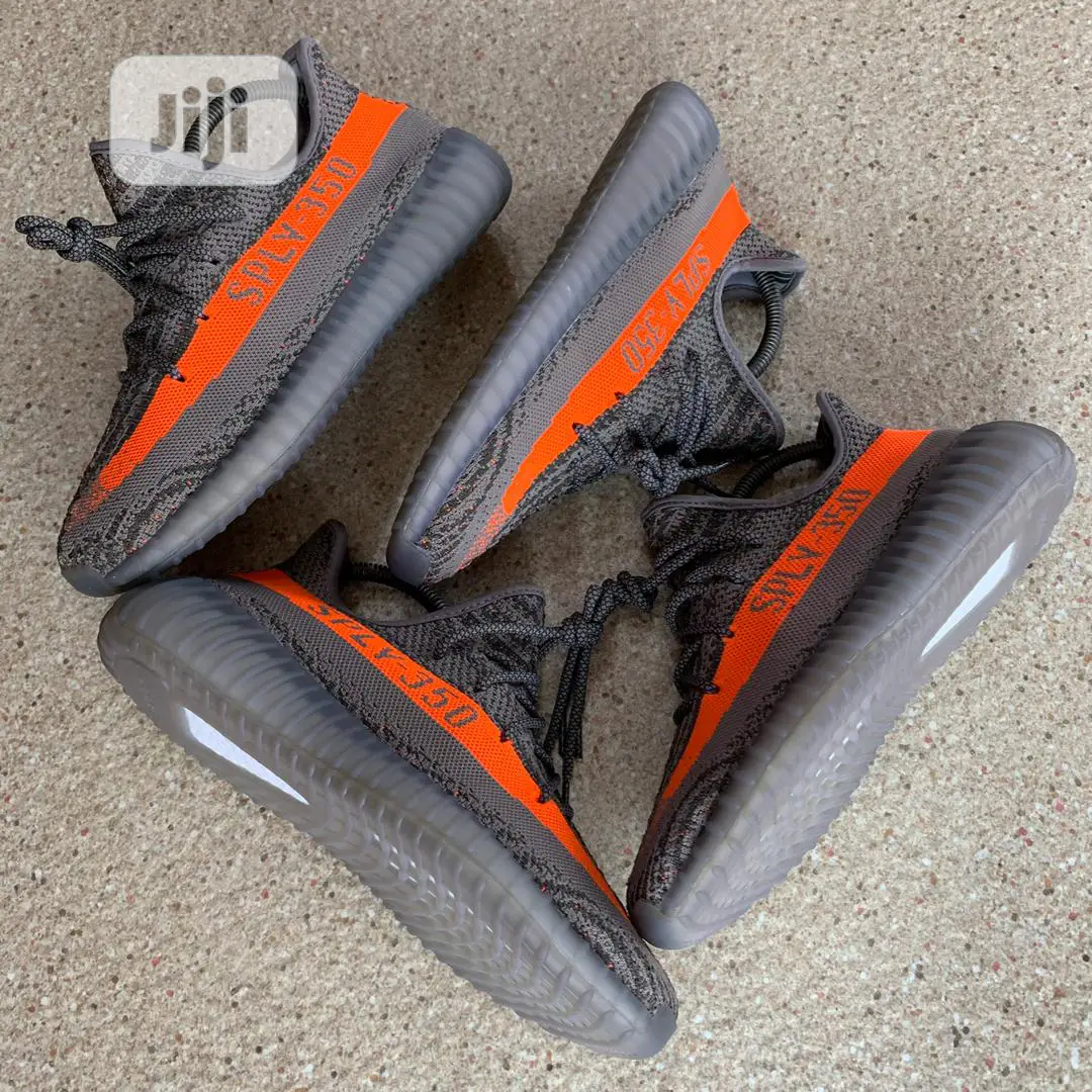 Top Quaality Adidas Yeezy Sneakers