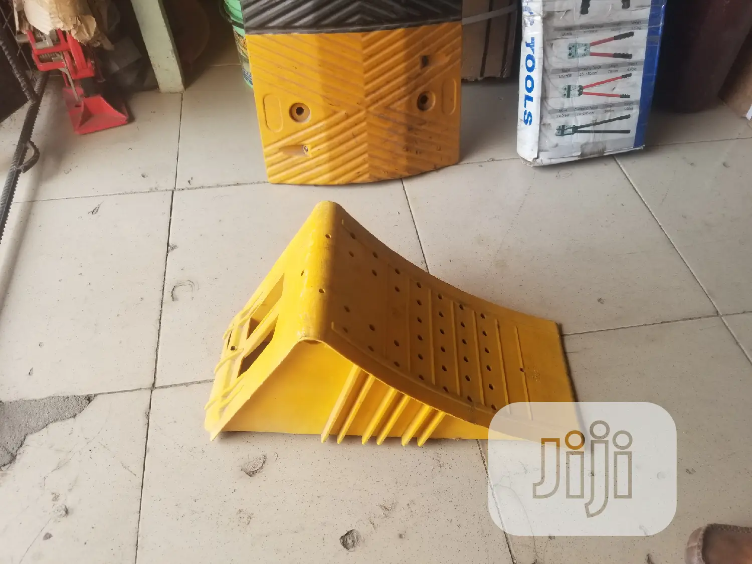 Truck Wheel Chock/Truck Wedge