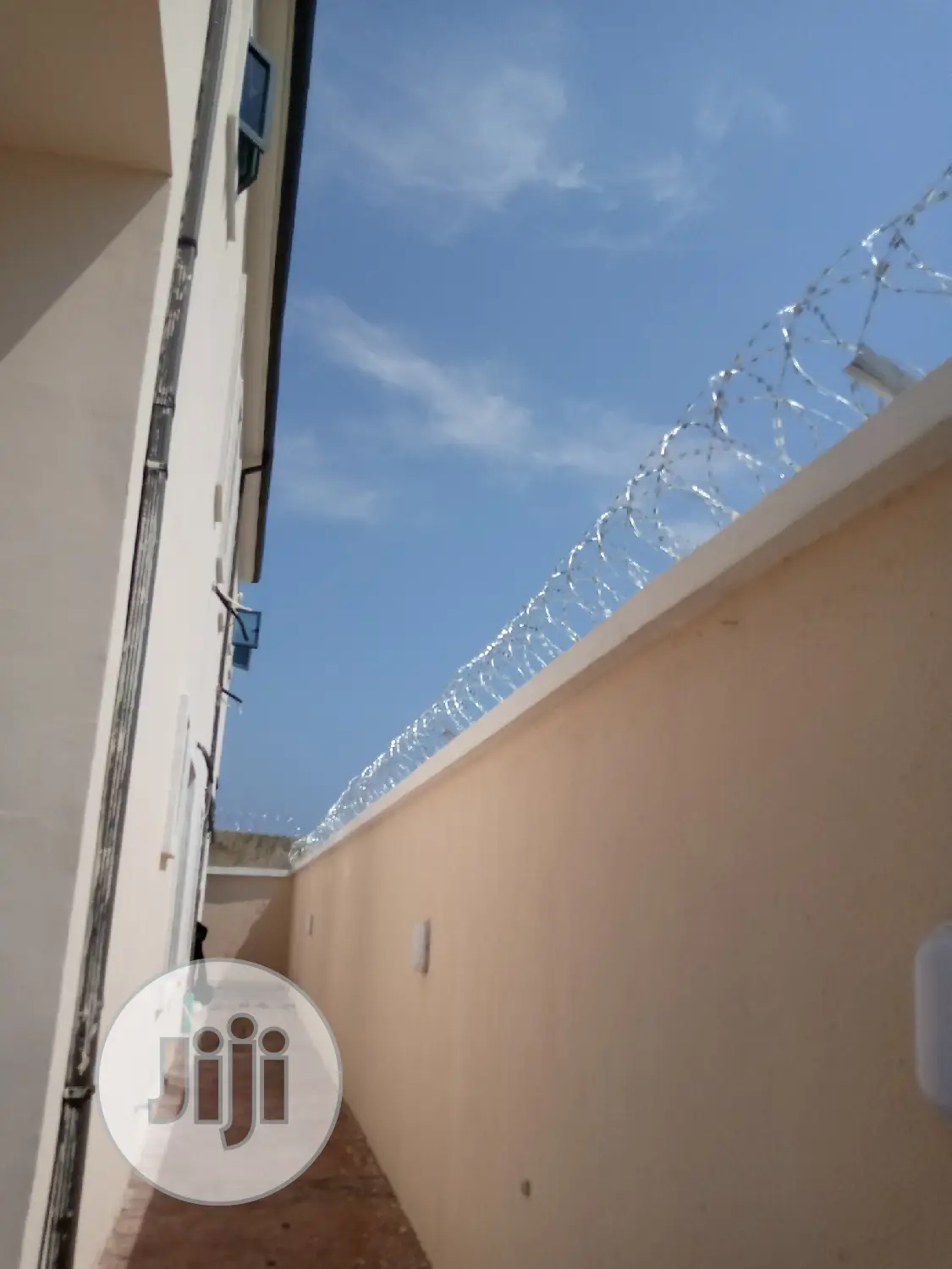 Concertina Barb Wire; Galvanized and Stainless
