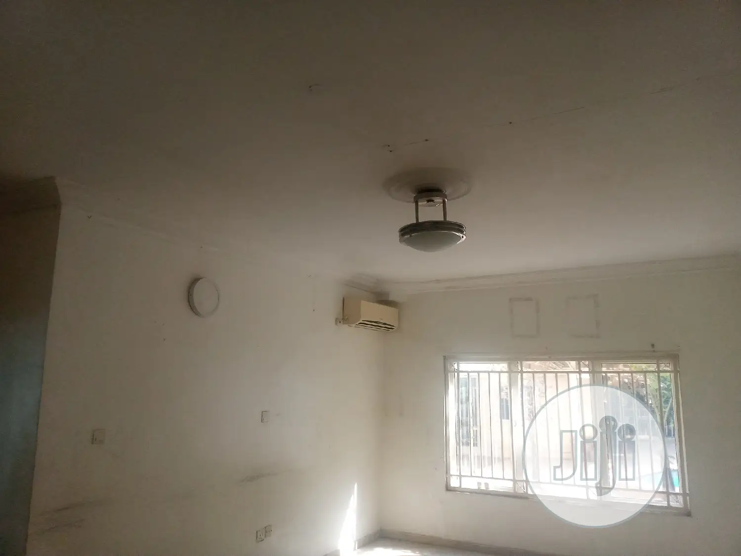 5bdrm Duplex in Asokoro for sale