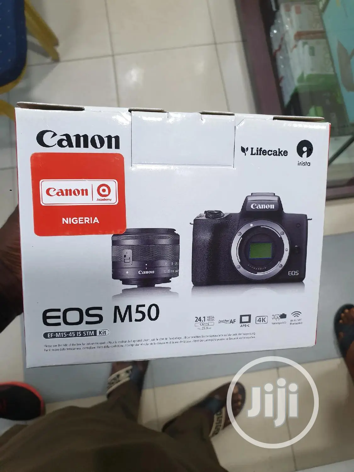 Canon EOS M5 Mirrorless Camera