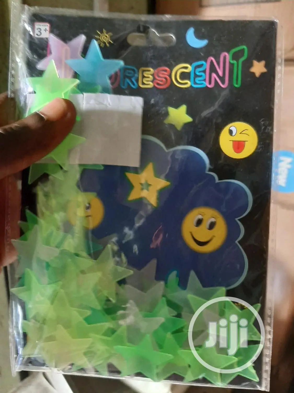 High Quality Pack of Glow in the Dark Wall Sticker