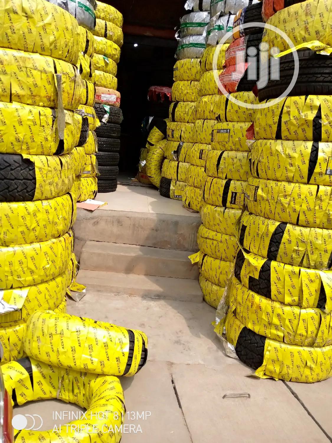 Austone, Roadx,Maxxis, Dunlop, Double King, Sunfull