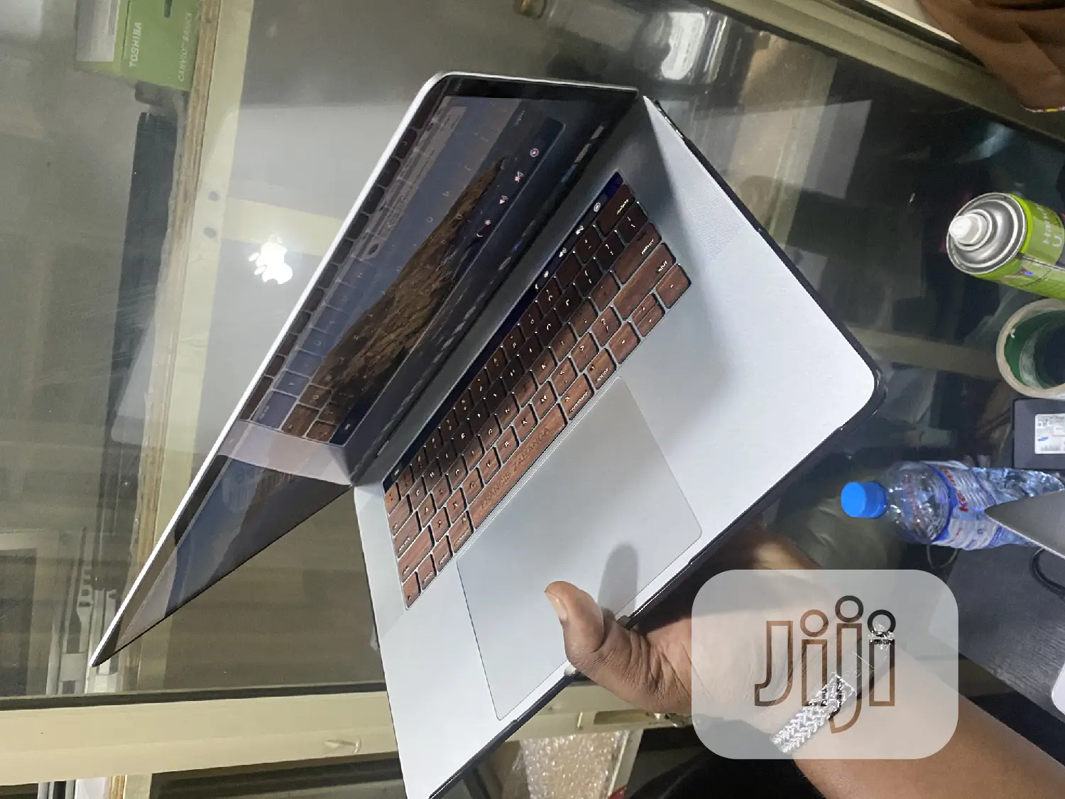 Laptop Apple MacBook 2019 16GB Intel Core I9 SSD 512GB