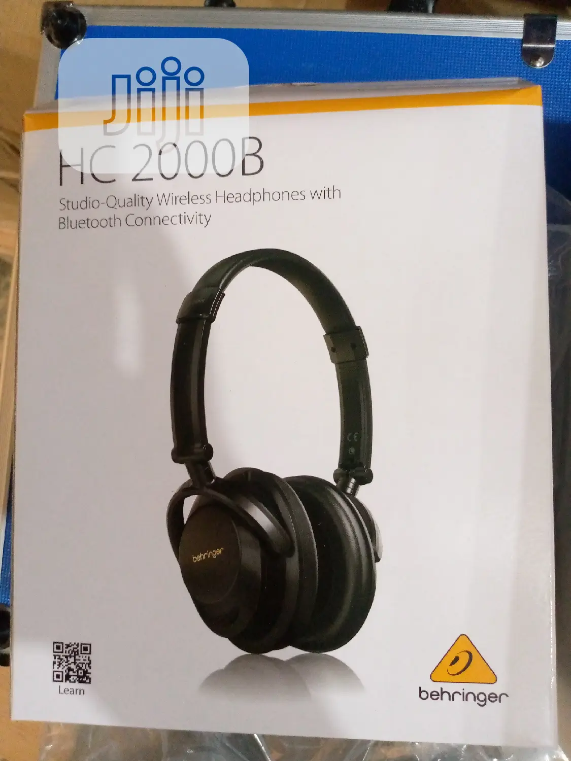 Behringer Hc2000b Studio Headphone With Bluetooth