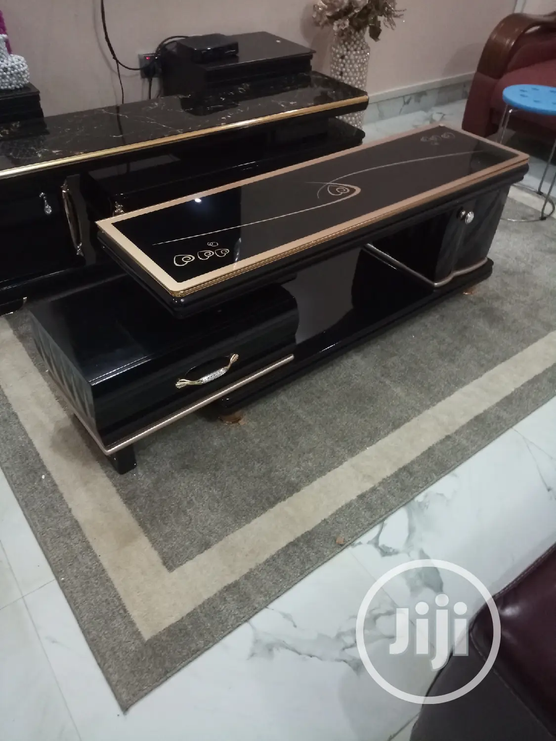Tv Stand (Adjustable)