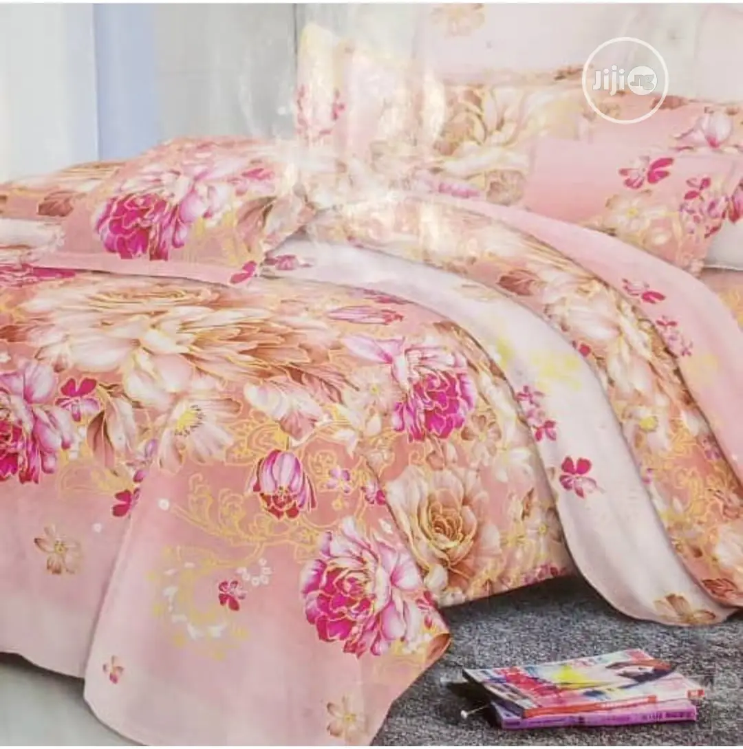 Quality Stuck Duvet, Bedsheet With 4 Pillow Cases