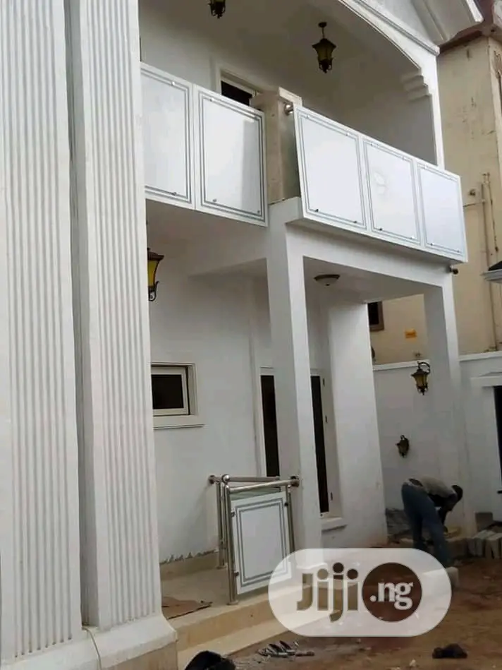 Stainless Handrail Glass Frosted Designed Balcony