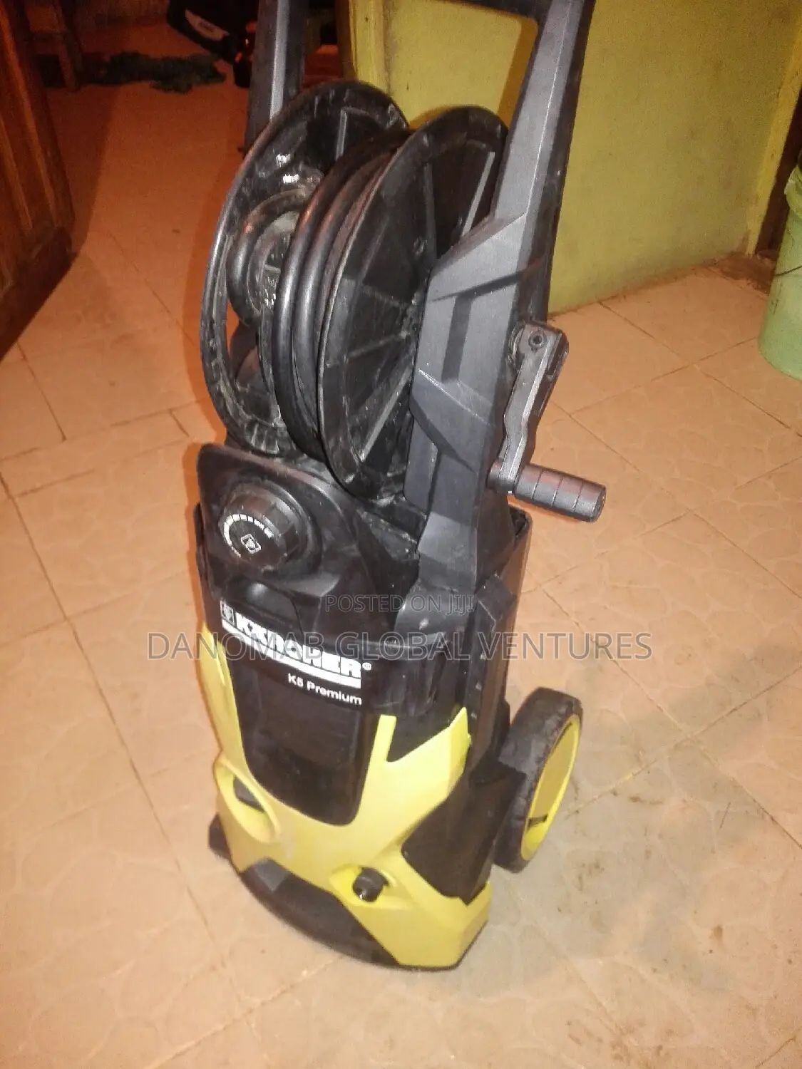 Karcher Premium High Pressure Washer With a Iron Gun