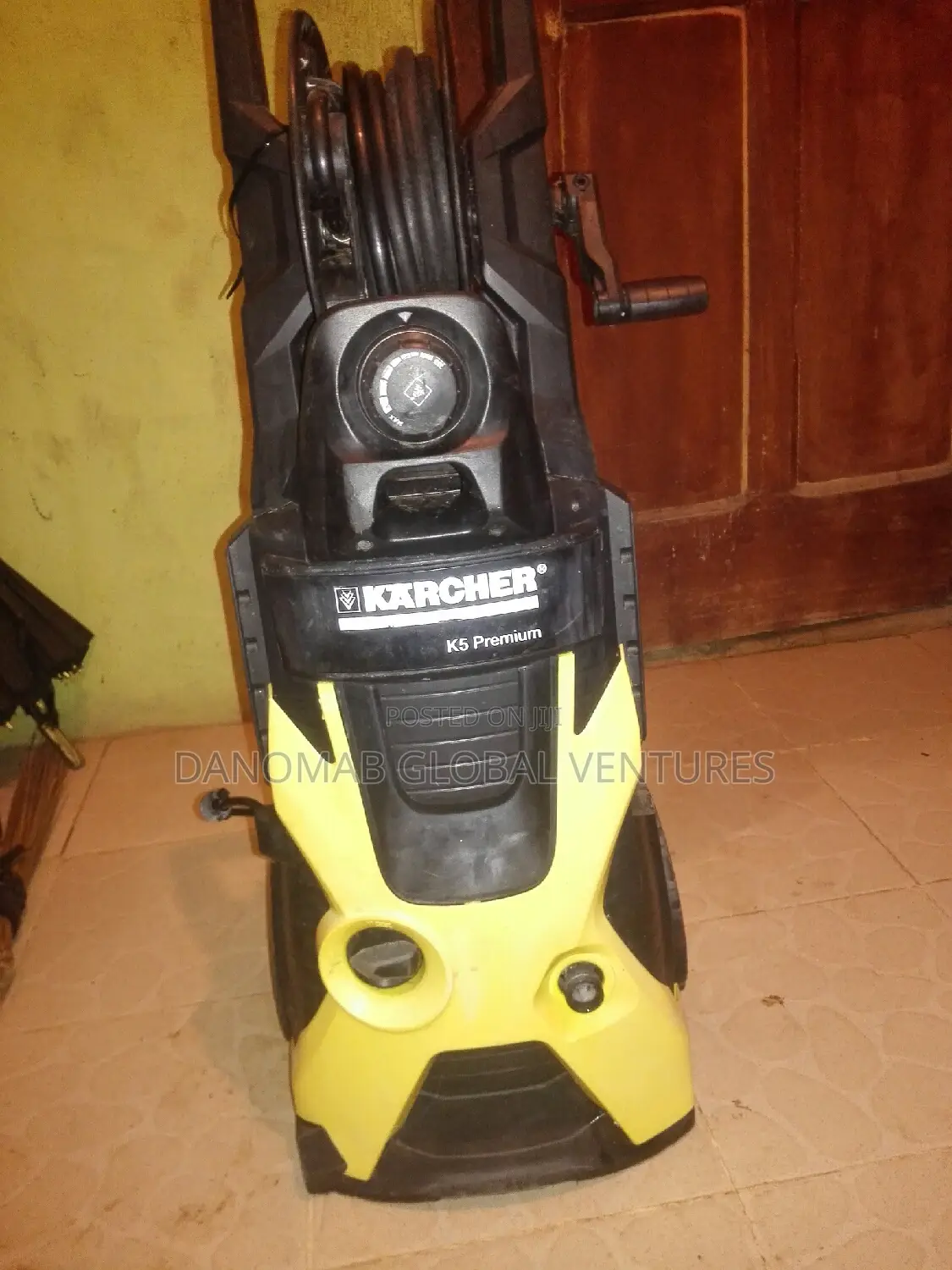 Karcher Premium High Pressure Washer With a Iron Gun