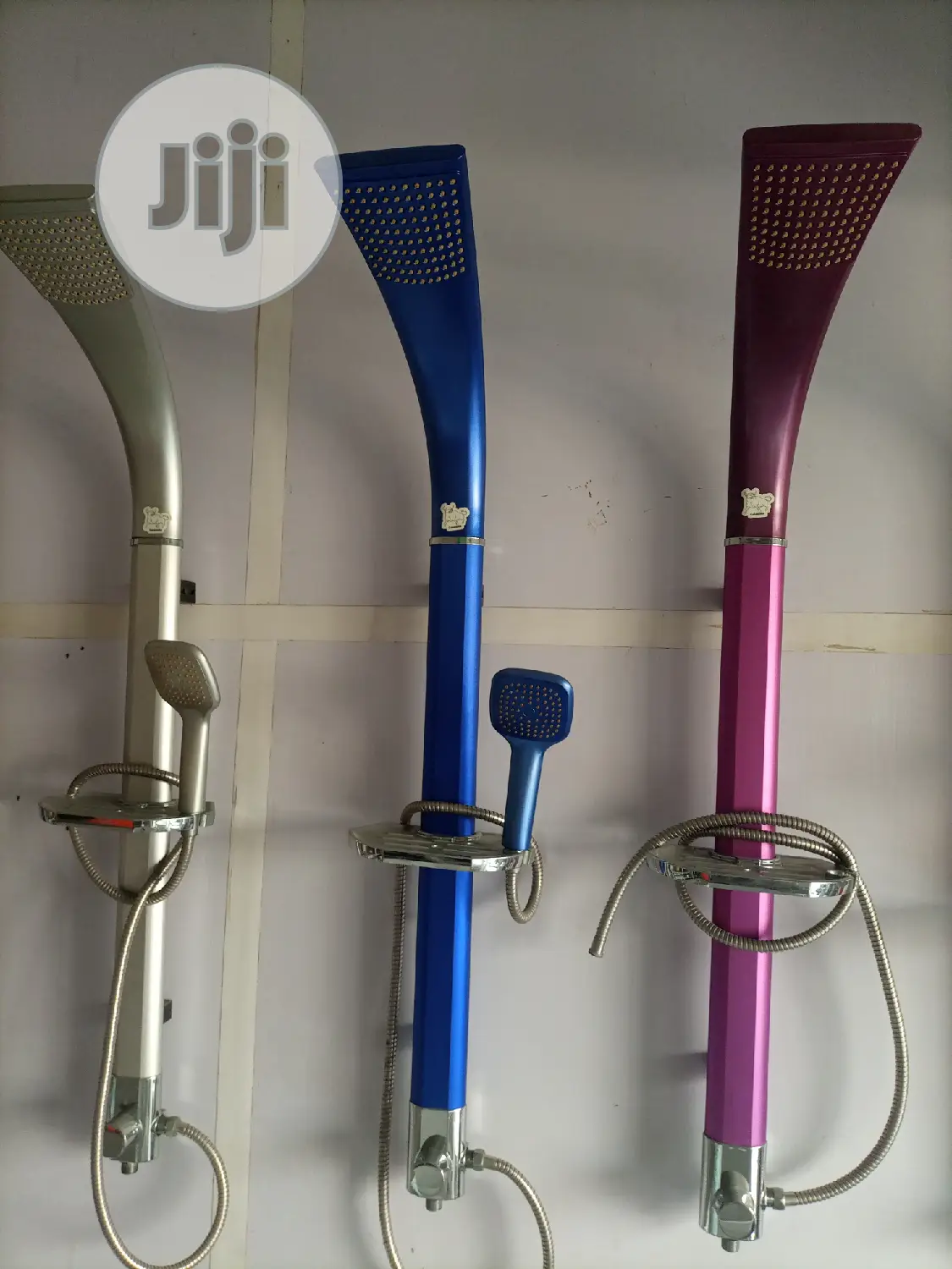 Coloured Standing Shower