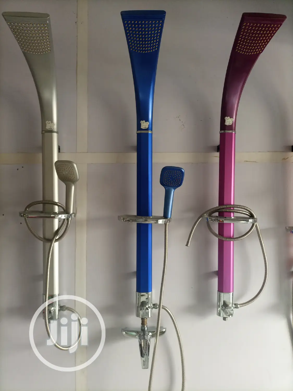 Coloured Standing Shower