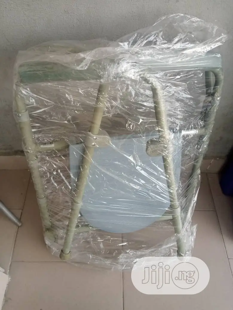 Commode Chair Home Use Or Hospital