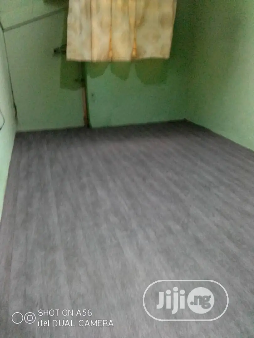 Linoleum Armstrong Carpet