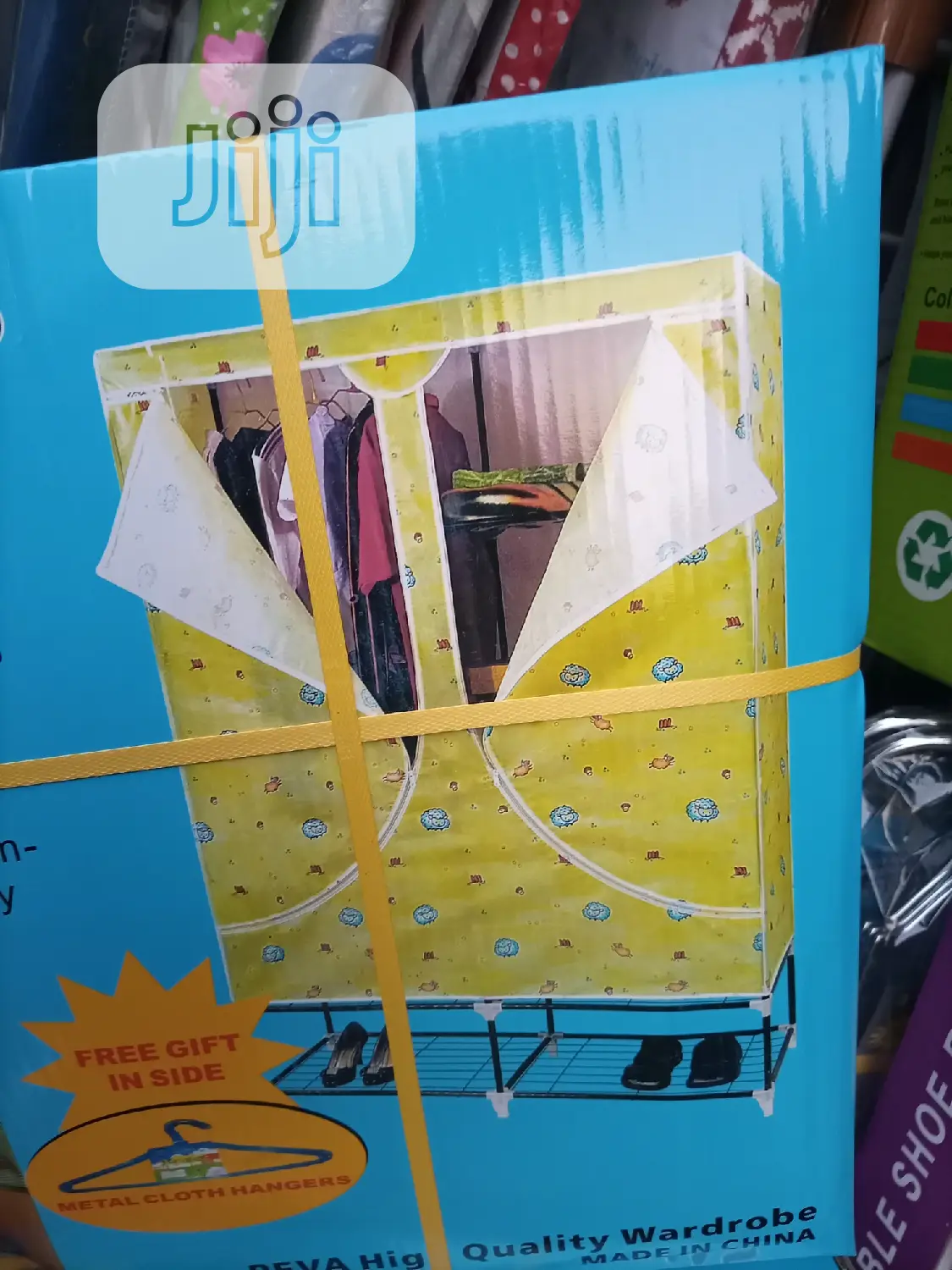 Portable Adjustable Wardrobe With Extra Clothes Hanger