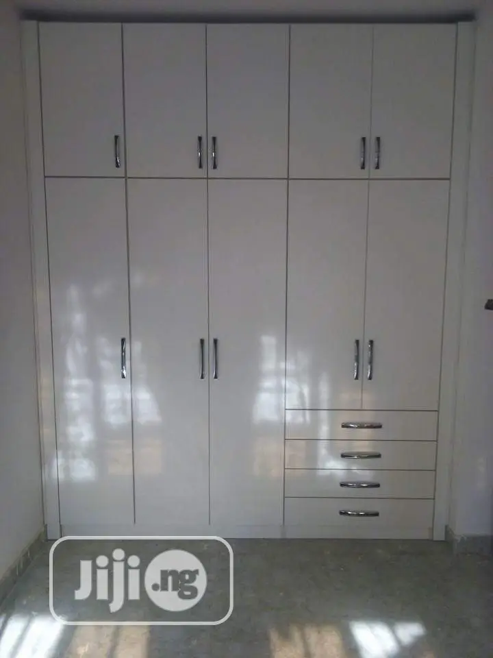 Makers Suppliers of Exquisitely Finished Furniture