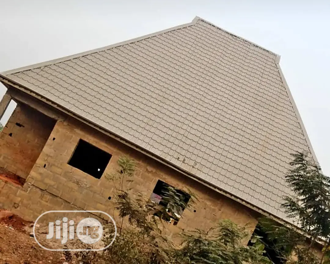 High Standard Roof Tiles