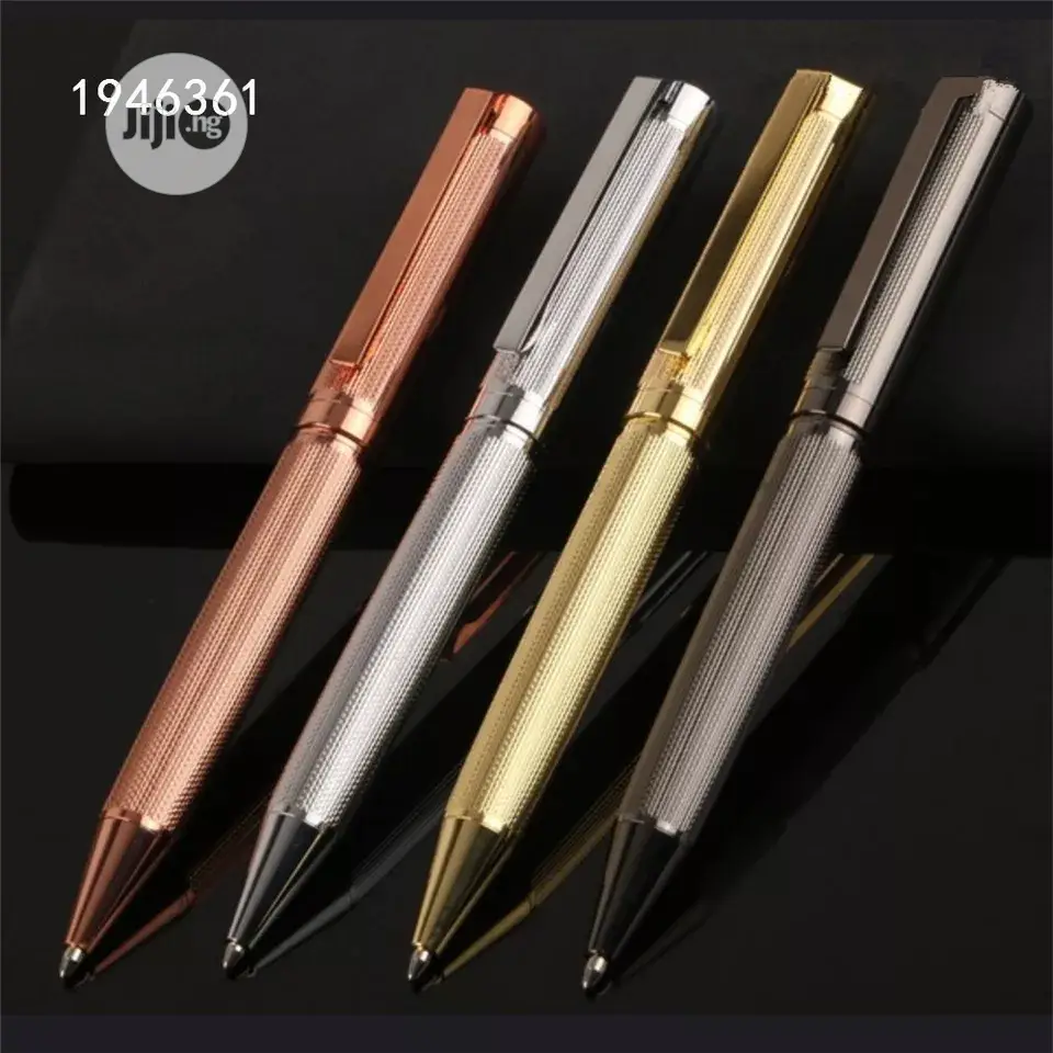 Luxury High Quality 716 Metal Golden Business Office Medium