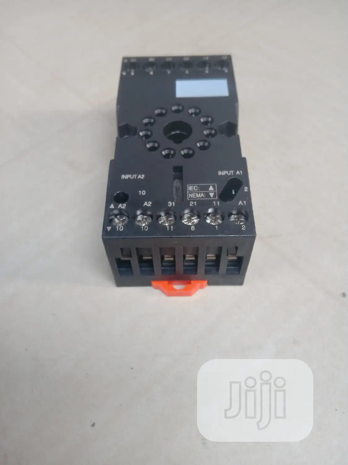 Schneider Pin Relay