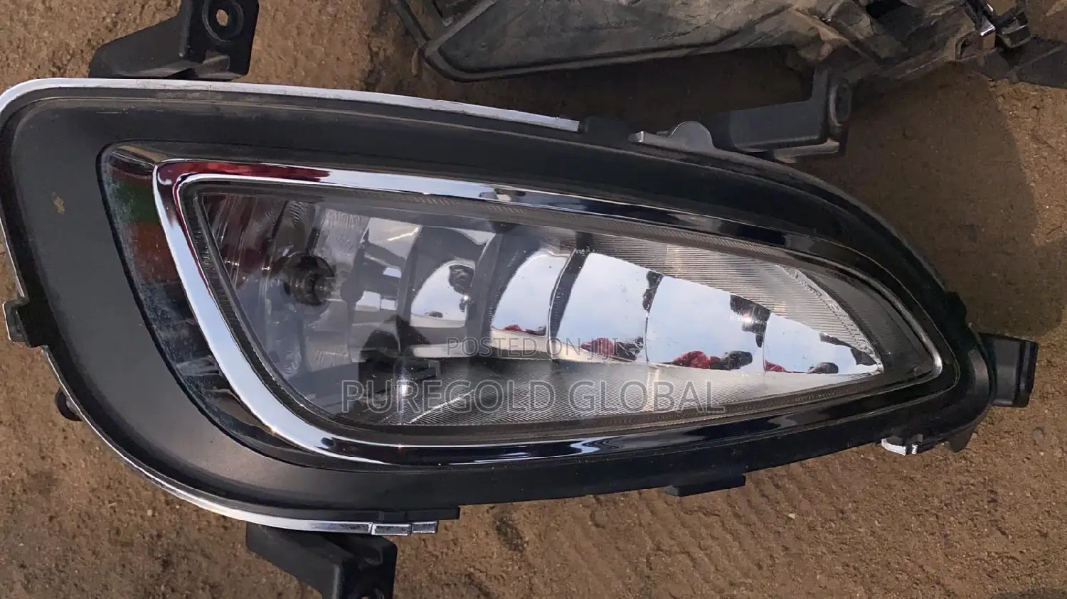 Azera 2014 Model Fog Lamp Available Here.