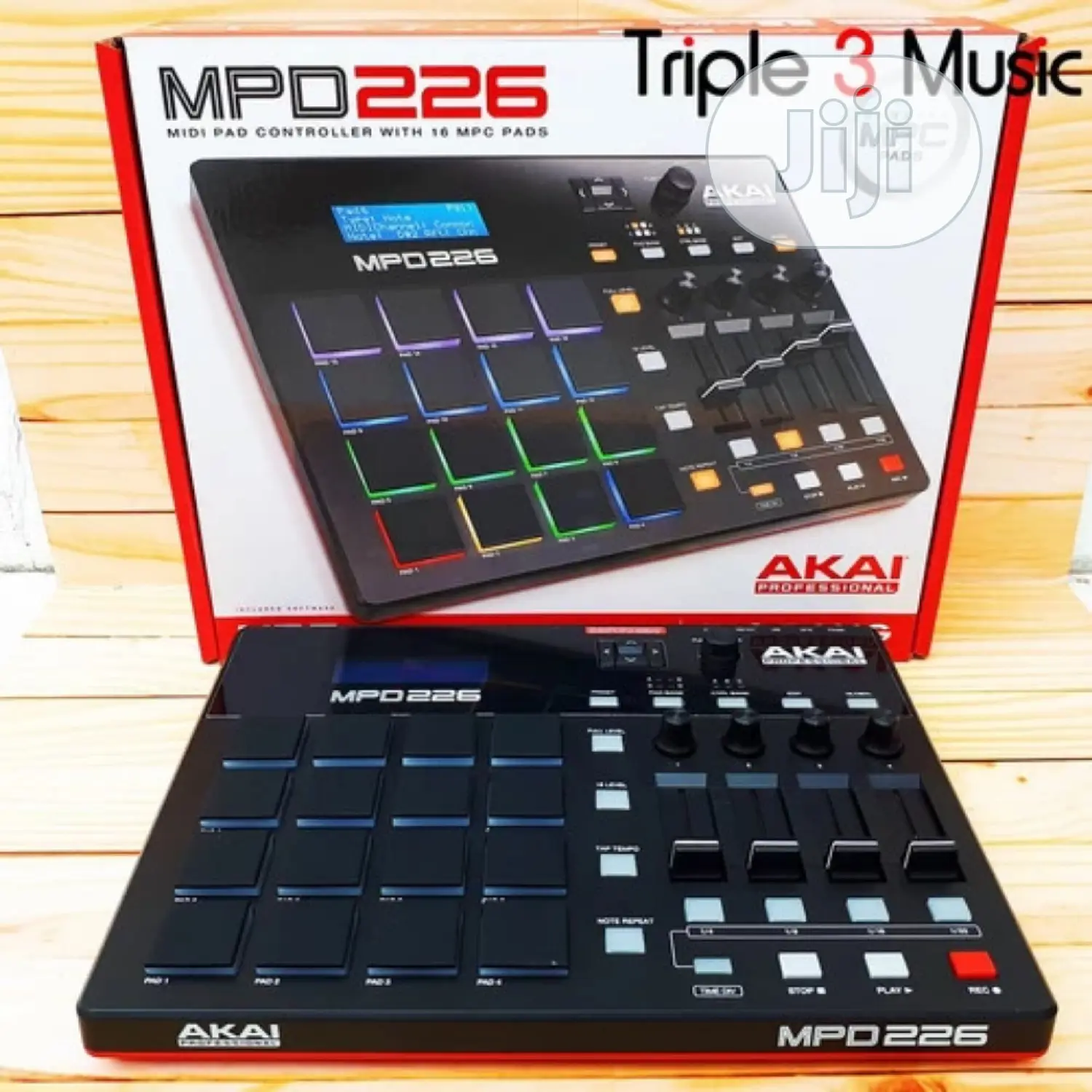 Akai MPD 226