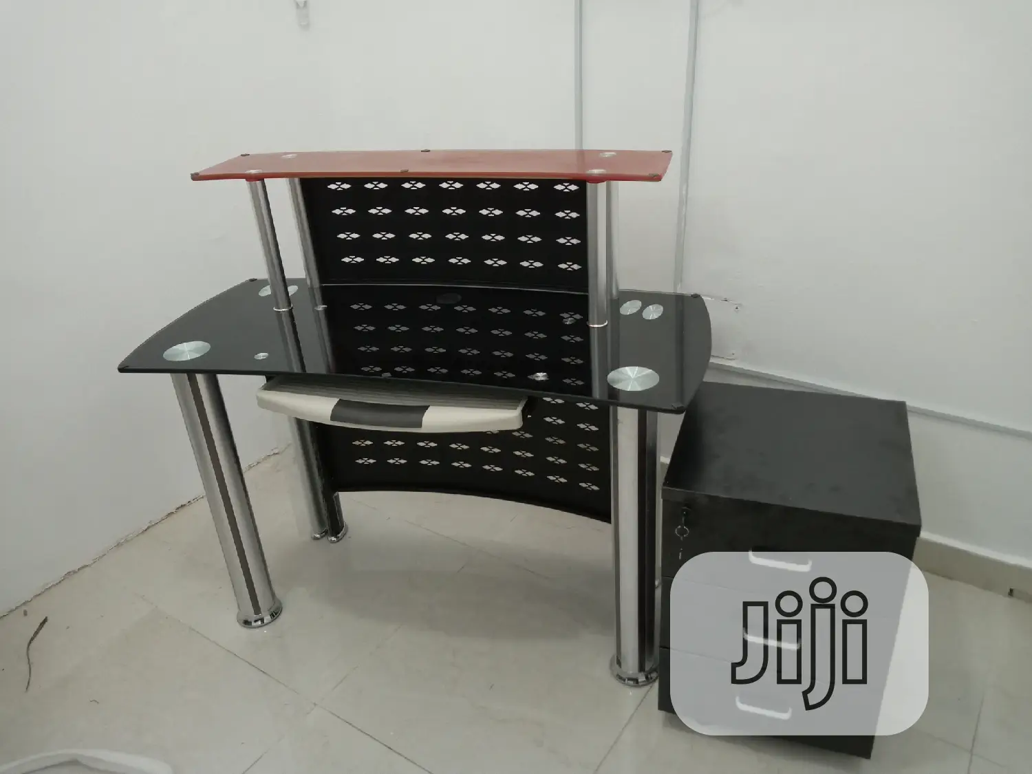 Office Receptionist Desk