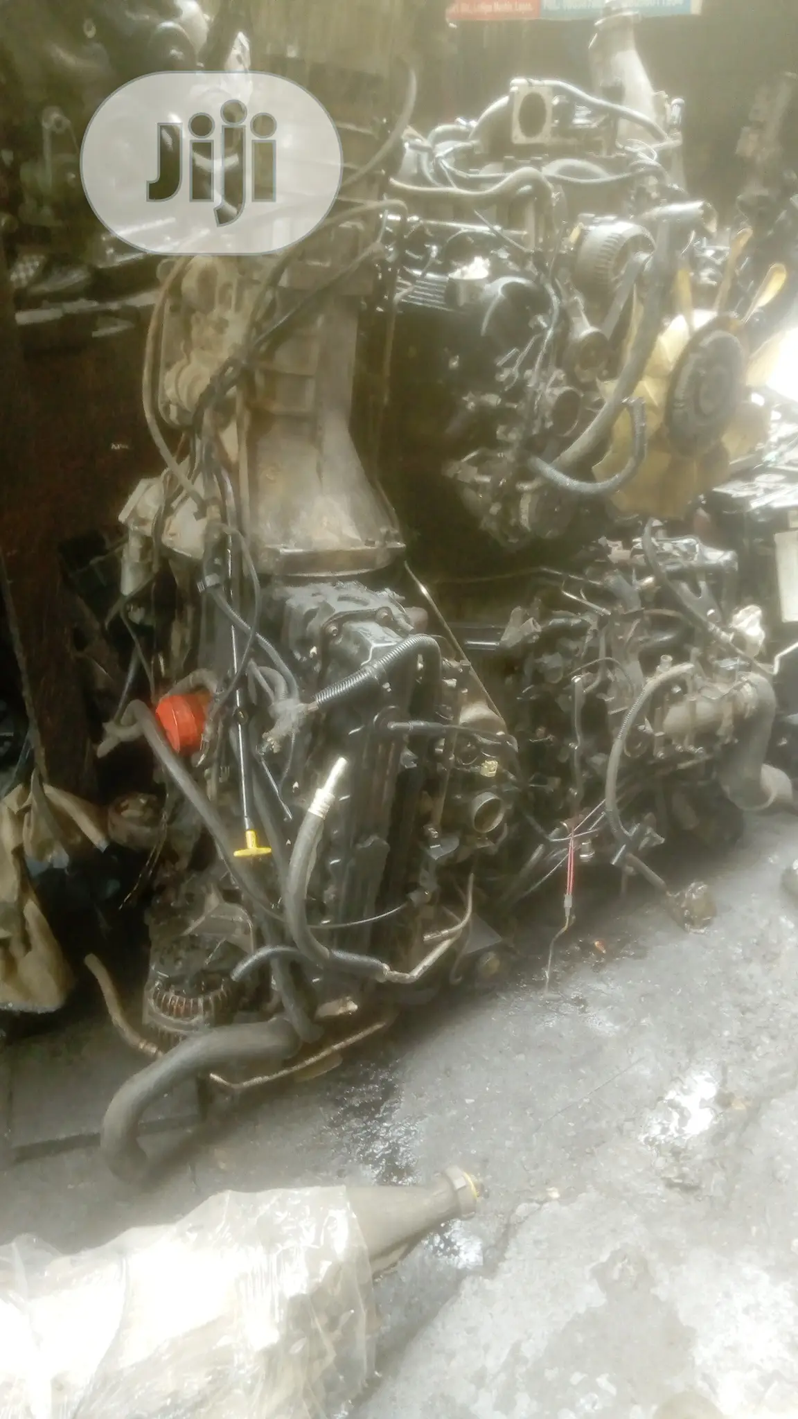 Ford Cherokee Straight Engine and V.8 FORIGN USED JAPAN.
