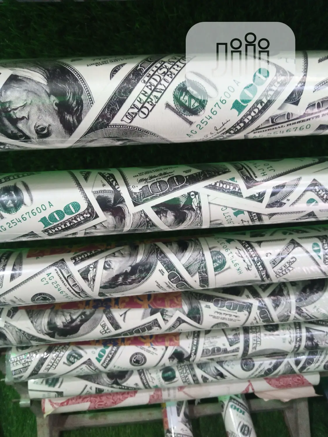 Doller Wall Paper 031