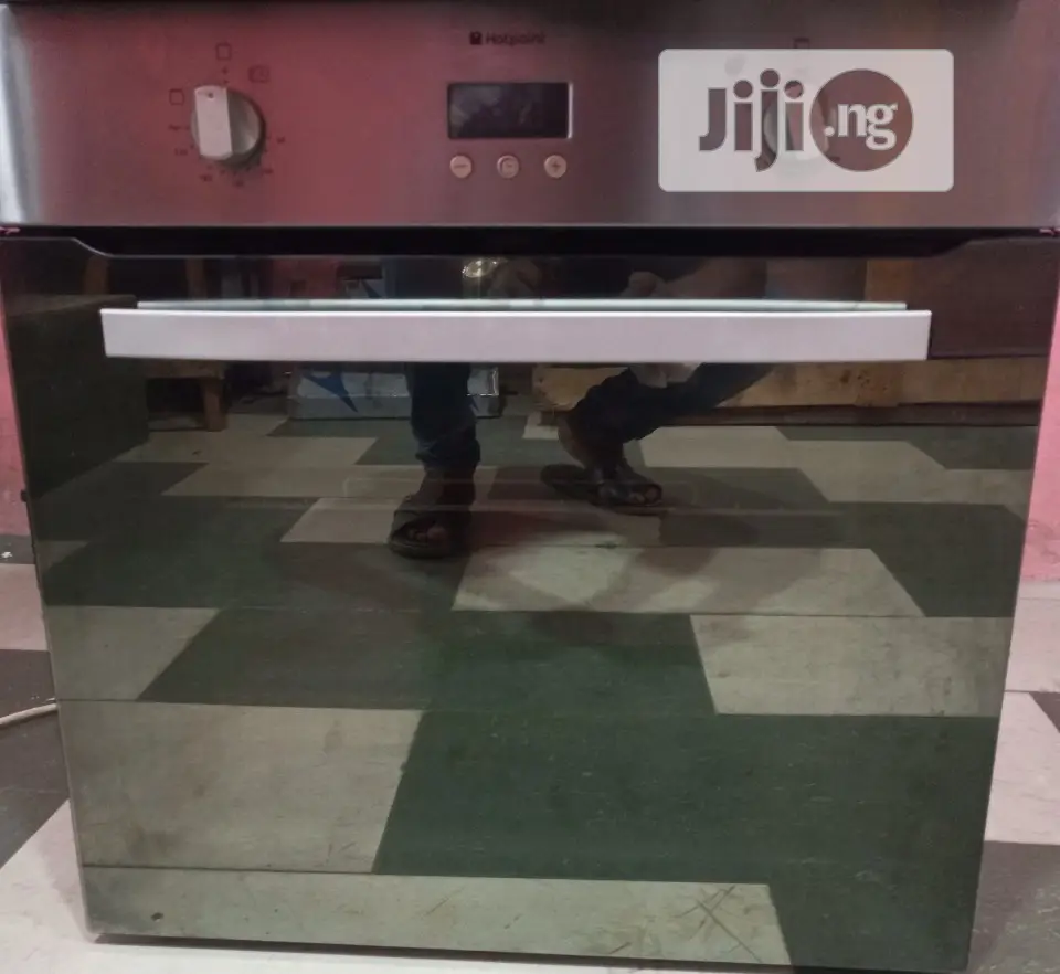 Hotpoint Built In Electric Oven