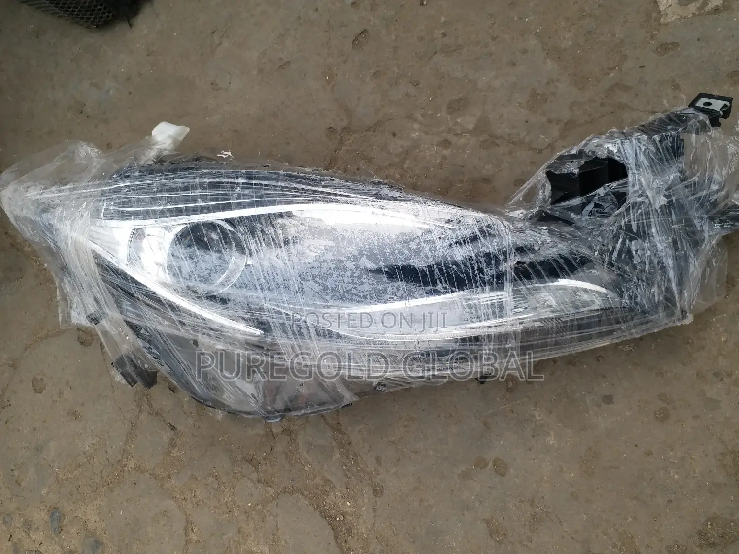 Mazda 6 Headlamp 2012 Model.