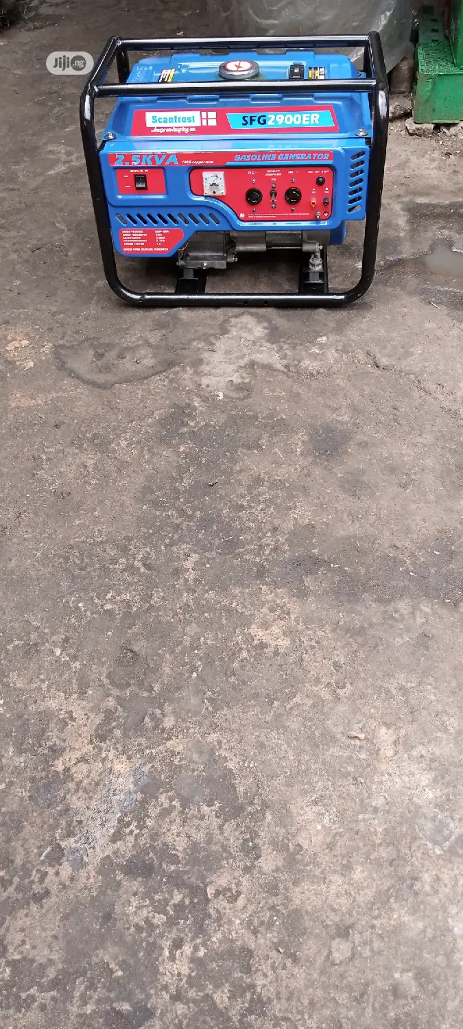2 Weeks Old Very New 2.5KVA SCANFROST SFG2900ER Generator