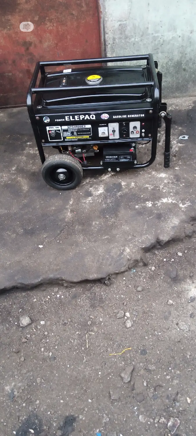 2 Weeks Old, So New 3.5KVA ELEPAQ SPG4500E2 Copper Generator