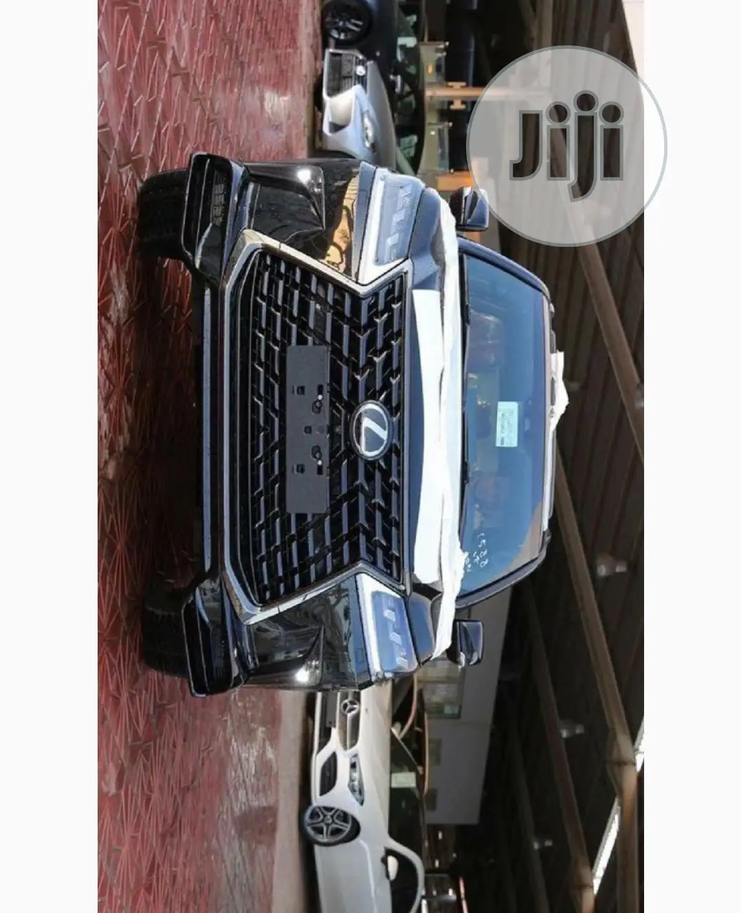 Upgrade Body Kits With Grill 2021 Model Lexus Lx570