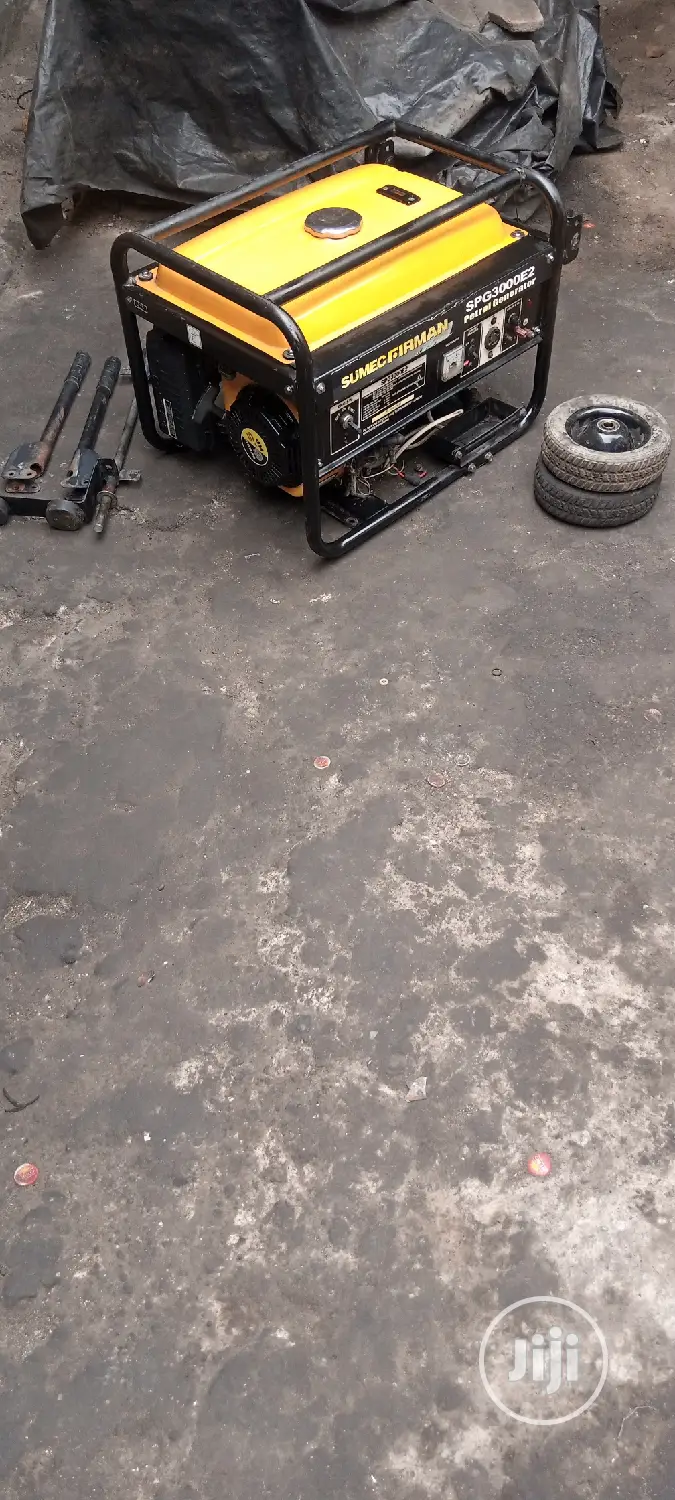 Fairly Used 2.8KVA SUMEC FIRMAN SPG3000E2 Keystarter Big Gen