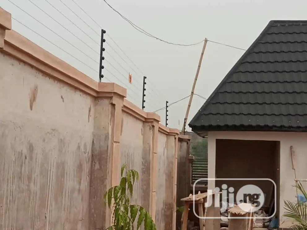 Durable Electric Fence Security Install on One Plot of Land