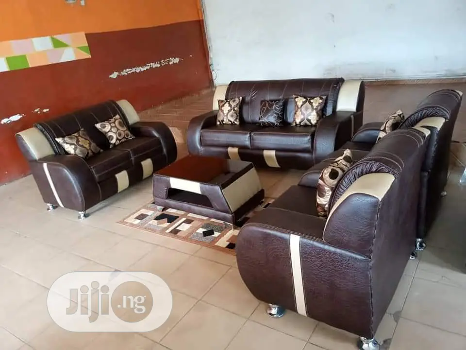 7 Seater Brown Leather Sofa With Center Table