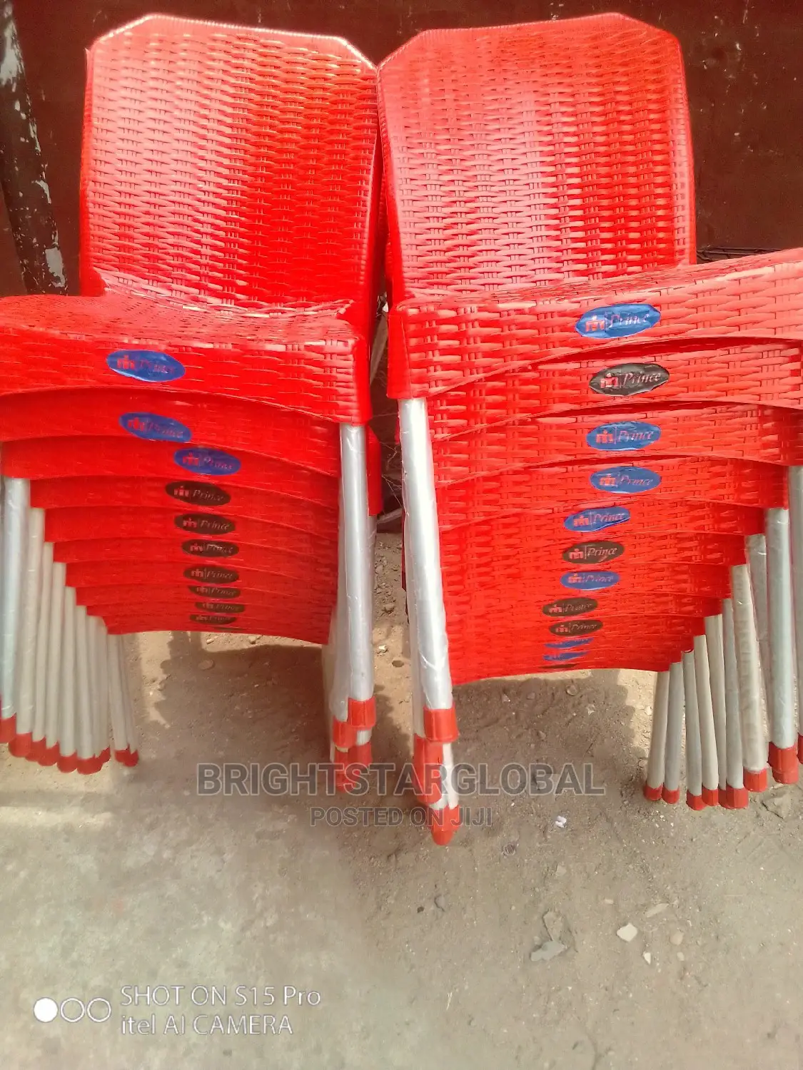 Plastic Chairs With Iron Leg