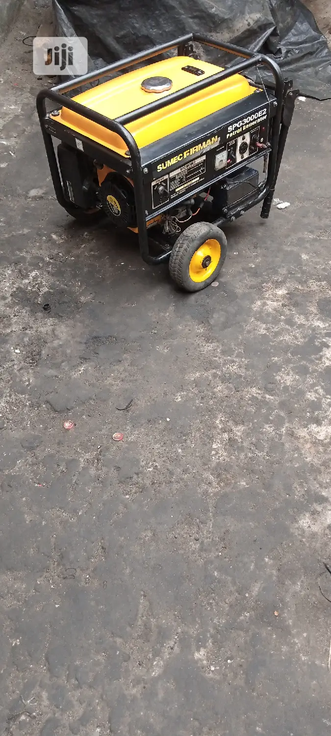 Almost New 2.8KVA SUMEC FIRMAN SPG3000E2 Key-Start Generator