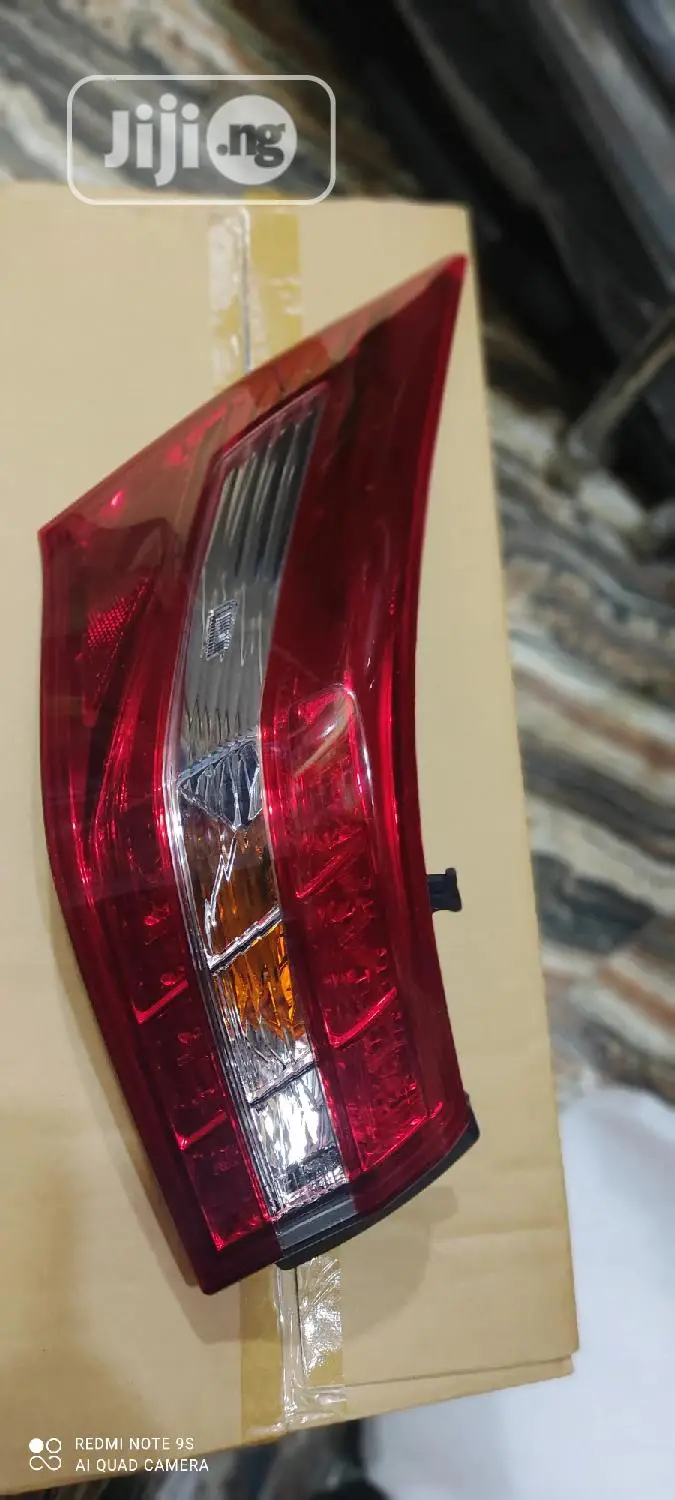 Rear Light Toyota Avalon 2017/18 Model Set