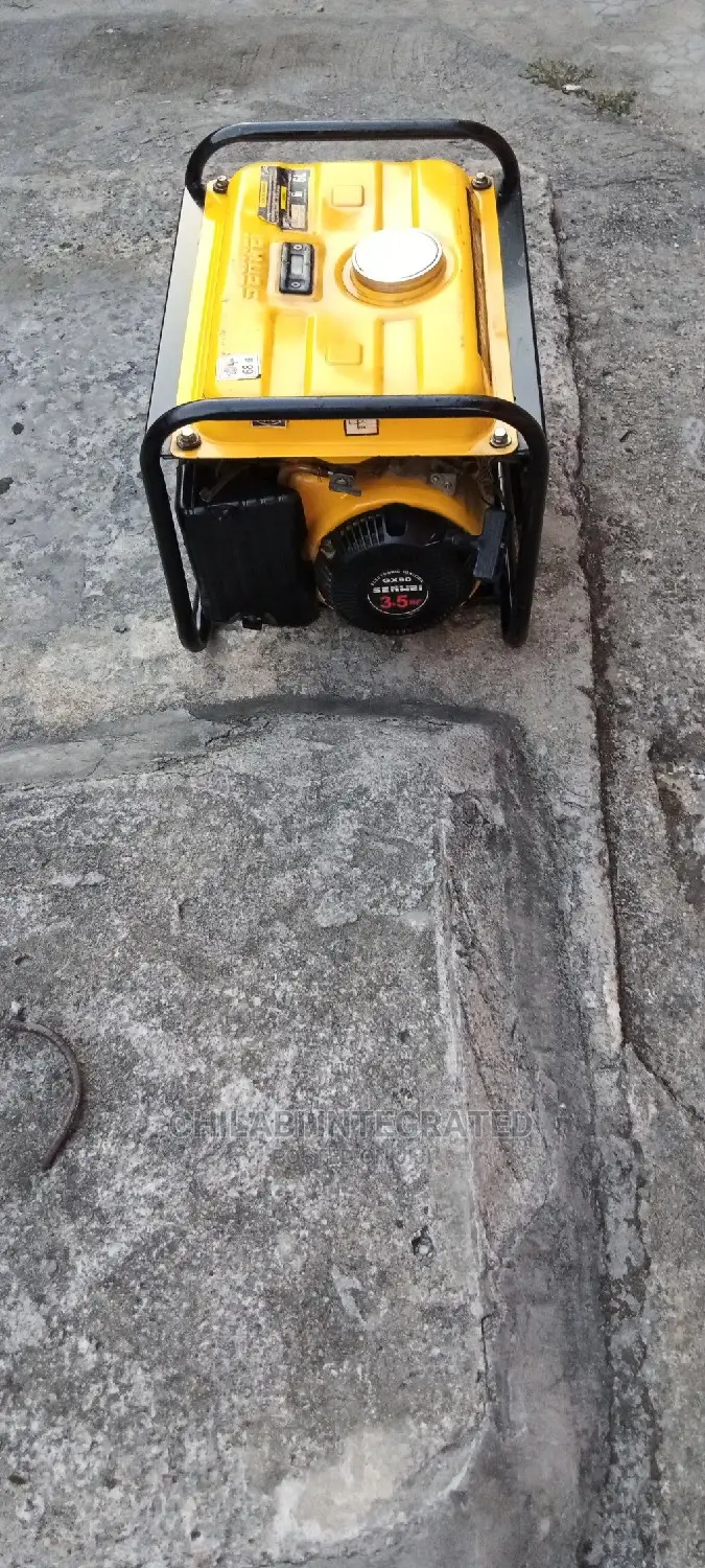 1 Year Old 1.8KVA SENWEI Medium, Copper Coil Generator Set