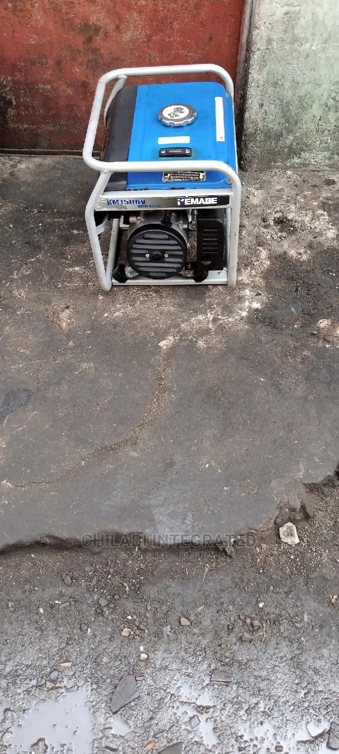 1 Month Old 1.5KVA KEMAGE KM1500 AVR Copper Medium Generator