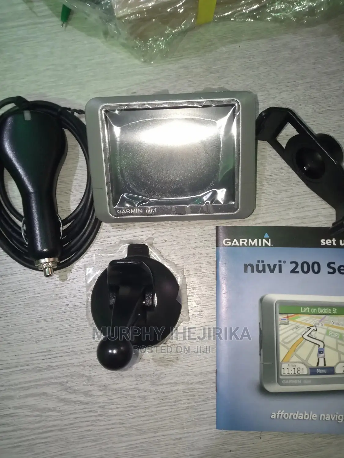 Garmin 200 Automobile Portable GPS Navigator