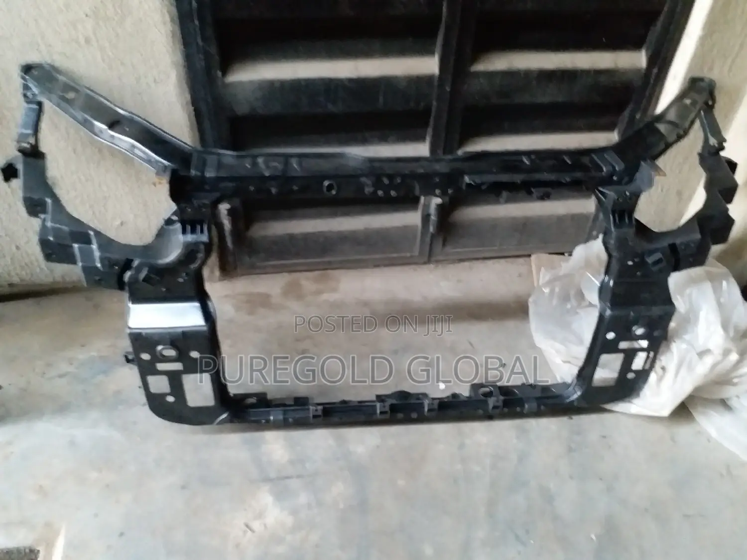 Kia Sorento 2012 Radiator Support